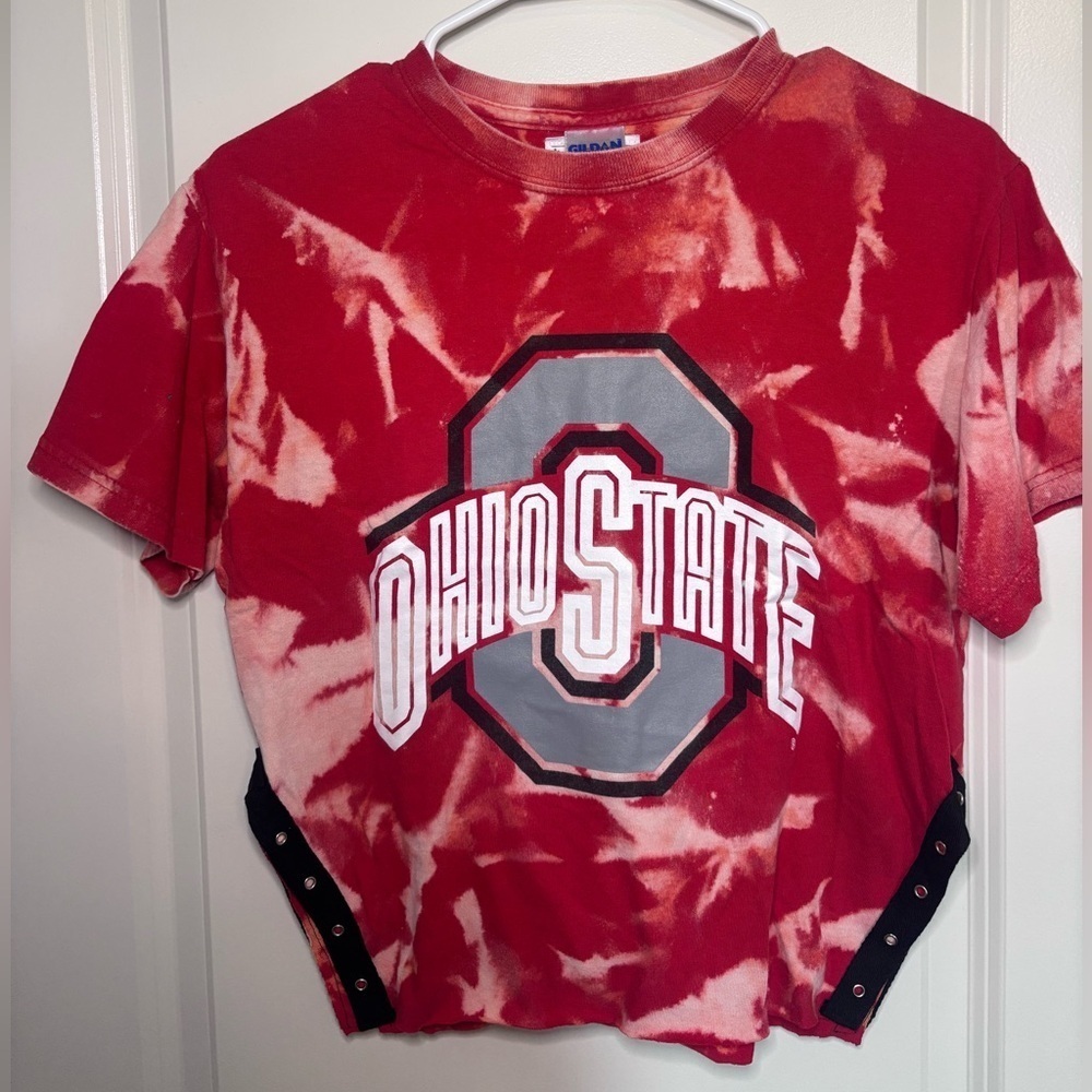 Ohio State Cropped Vintage Tie-Dye Tee Kampus Kustoms Red and White w/ Grommets